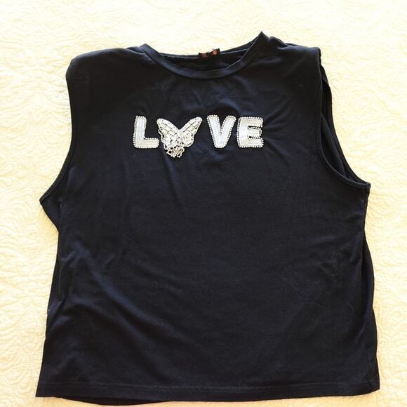 BLACK Knit SLEEVLESS Muscle Tank /T SHIRT with beaded Butterfly n LOVE patch - Picture 2 of 7